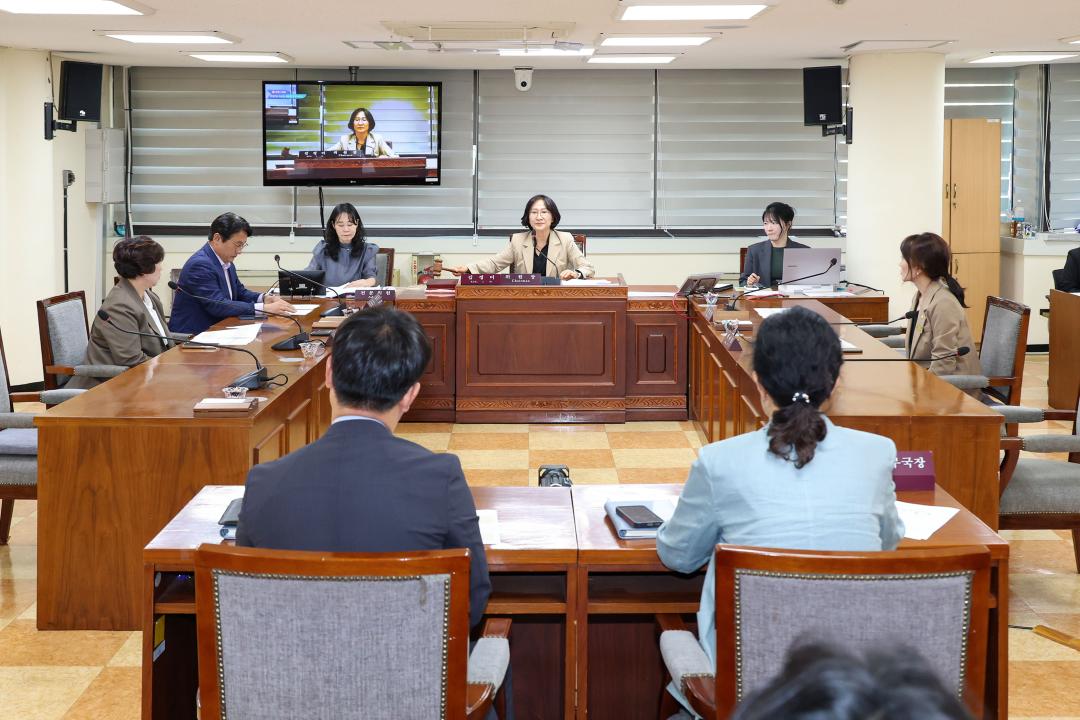 제303회 임시회 폐회중 제1차 운영위원회
