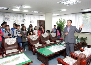 충현초등학교 학생 의회 방문