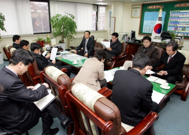 의장단 및 의사국 직원 연석회의