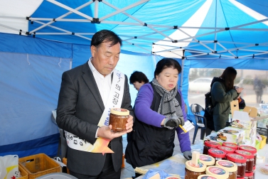 정읍시의회 직거래장터 격려 방문